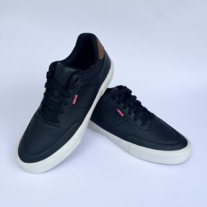 Zapatos casuales de cuero sintético con cordones Levis